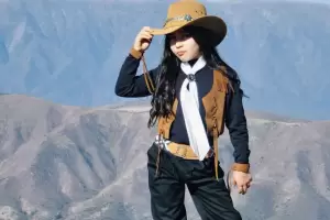 De Catamarca al pas: Antonella Solohaga brilla junto a Ramn Lacube