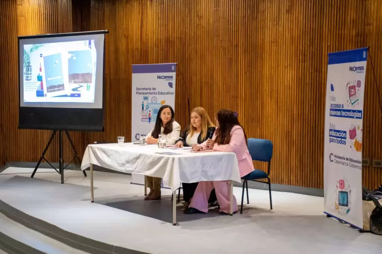 lanzamiento de rutas del aprendizaje