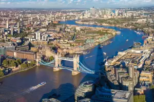 Latinos en el Reino Unido: emprendimiento, cultura y xito en territorio britnico