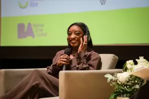 Simone Biles deslumbr con una charla sobre salud mental, resiliencia y sueos