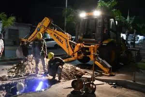 Trabajos en una caera dejan sin servicio a un sector de Catamarca