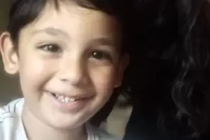 Alerta Sofa: desaparece un nio de 5 aos tras el asesinato de su madre y su abuela