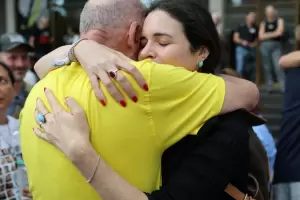 "Ya estamos preparando el asado": el emotivo testimonio del padre de un rehn argentino