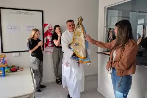 La Virgen del Valle inici una nueva semana de visitas a instituciones de Catamarca