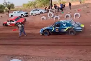 Grave negligencia en competencia automovilstica en Catamarca: comisario estuvo a punto de ser atropellado