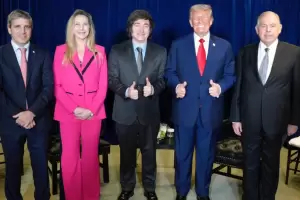 Trump condicion la ayuda a Milei: se desplomaron bonos y acciones argentinas en Wall Street