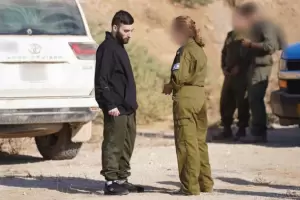 Escalofriantes testimonios de los rehenes israeles liberados: torturas, hambre y aislamiento