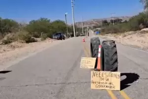 Corte de ruta en Puerta de Corral Quemado: piden trabajo a las mineras