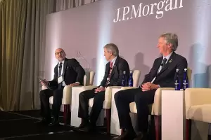 Caputo ante inversores: "Las elecciones no van a alterar ninguna de nuestras polticas"