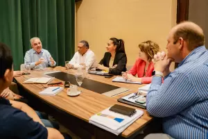 Avanza el proyecto para extender el sistema elctrico provincial a toda la Puna catamarquea