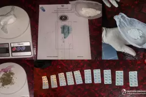 Secuestran en Catamarca droga y pastillas: tres personas demoradas