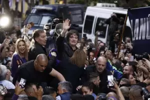 Milei volvi a hacer campaa y pidi a los votantes no ir a "la barbarie de los Kirchner"