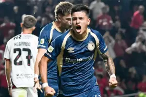 Argentinos festej en el debut de Chiquito Romero y venci a Newell's