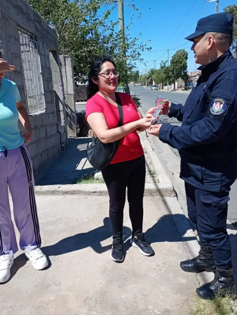 policias dia de la madre