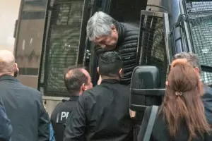 Lzaro Bez fue trasladado al hospital de Ezeiza por un cuadro de salud delicado