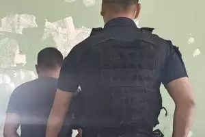 Da de furia en Catamarca: golpe e intent atropellar a una mujer y a un polica