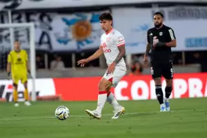 Riestra venci a Instituto y asegur el boleto a octavos del Clausura