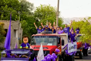 La Libertad Avanza cerr la campaa con una caravana en Catamarca