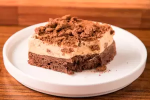 Brownie con corazn de chocotorta: la receta que conquista paladares