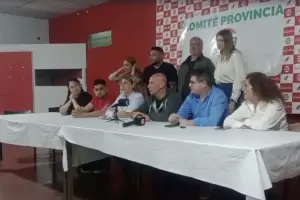 Fadel: "Peleamos contra dos aparatos oficialistas"