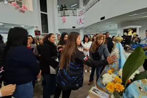 La Virgen del Valle recorre OSEP y CAPE llevando bendicin a trabajadores y vecinos