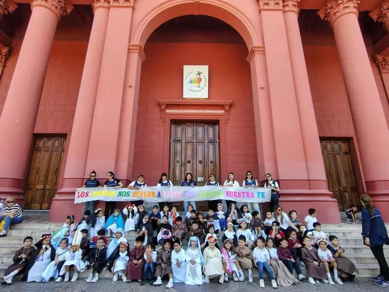 niños todos los santos