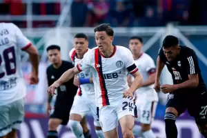 San Lorenzo le gan con lo justo a Riestra y se acerc a la cima de su zona