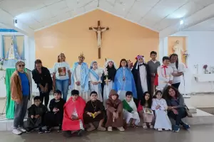 Ni�os de la Catequesis de la parroquia San P�o X celebran a todos los Santos