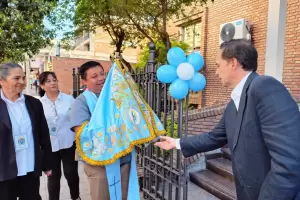 Siguen las visitas: La Virgen del Valle estuvo en la Defensora del Pueblo