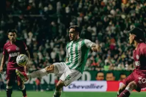 Banfield super� a Lan�s y se qued� con el Cl�sico del Sur