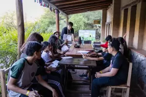 Estudiantes vivieron una experiencia educativa bilinge en El Pueblo Perdido de la Quebrada