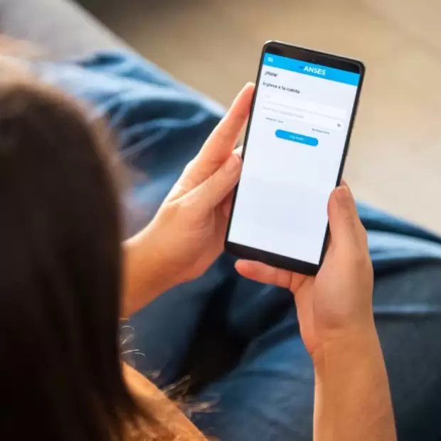 Ayuda Escolar Anual 2026: c�mo cobrar el beneficio de ANSES