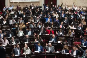 Milei reuni a ms de 100 legisladores para mostrar poder antes del debate reformista