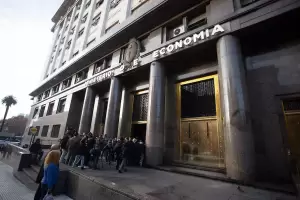 El Gobierno renov toda la deuda que venca y consigui ms plazo y menor tasa en el mercado