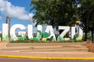 Robaron a alumnos de Catamarca en Iguaz: les sustrajeron ropa, zapatillas y dinero