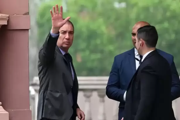 Cita clave con el agro: Santilli sella el compromiso por la ley laboral