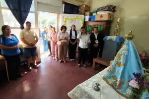 La Virgen del Valle llev su bendicin al Centro Huayna Huasi