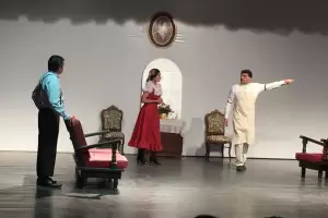 "Las d'enfrente": comedia familiar en el Cine Teatro Valle Viejo