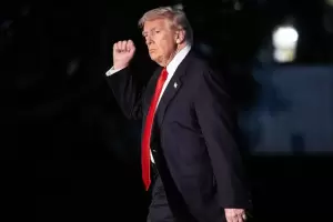 Escndalo: Correos de Epstein vinculan a Trump con una vctima de trfico sexual