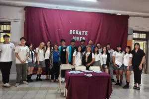 Jvenes de Fray Mamerto Esqui inauguraron el programa nacional "Debate Joven"
