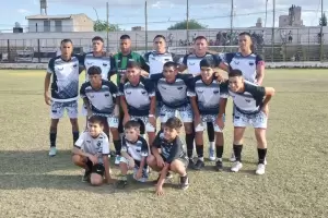 Independiente y Policial avanzan de fase en el Torneo Regional Amateur y se preparan para un duelo decisivo