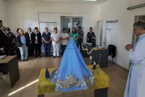 La Virgen del Valle fue recibida con emoci�n en el Mercado de Abasto