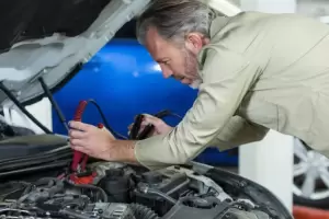 C�mo saber si la bater�a de tu auto est� fallando y ya no sirve