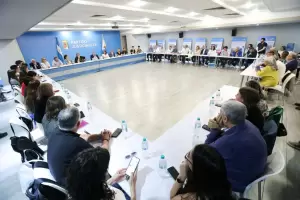 El PJ se reuni� para definir una "estrategia com�n" frente a las reformas de Milei