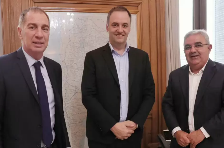 Ral Jalil junto a Diego Santilli y Manuel Adorni