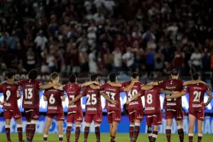 Lans le gan a Atltico Mineiro y se consagr campen de la Copa Sudamericana