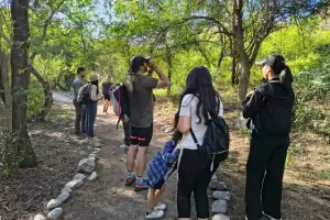 Entretenido avistaje de aves en Pueblo Perdido