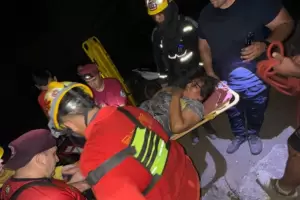 Rescatan a una mujer lesionada durante una actividad de senderismo en Casa de Piedra