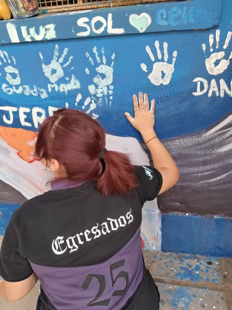 La Escuela Secundaria Nº 76 inauguró un mural comunitario para fortalecer lazos e identidad institucional