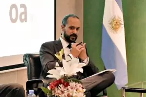 ANDIS: Renunci un funcionario del Gobierno que defenda a uno de los apuntados